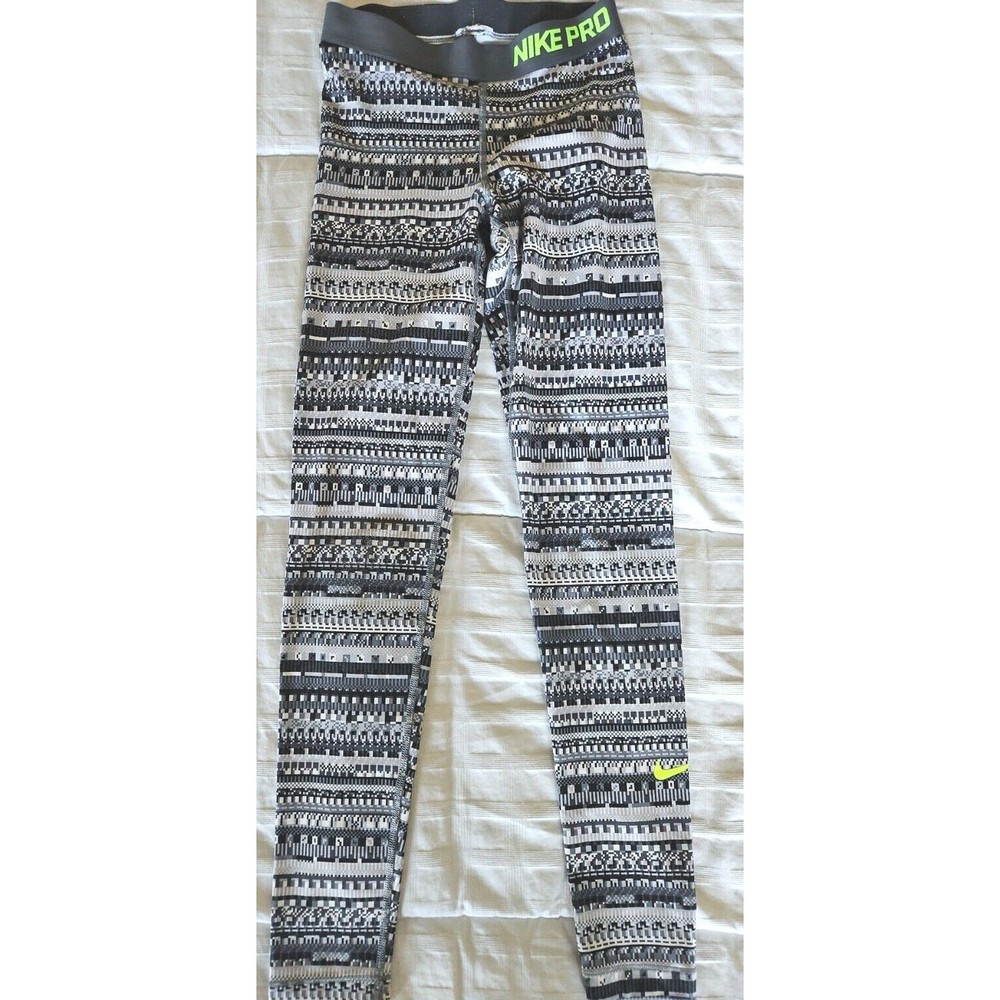 Nike Pro Dri-Fit Pants Women's XS Gray Digital Camo Geometric Athletic Leggings